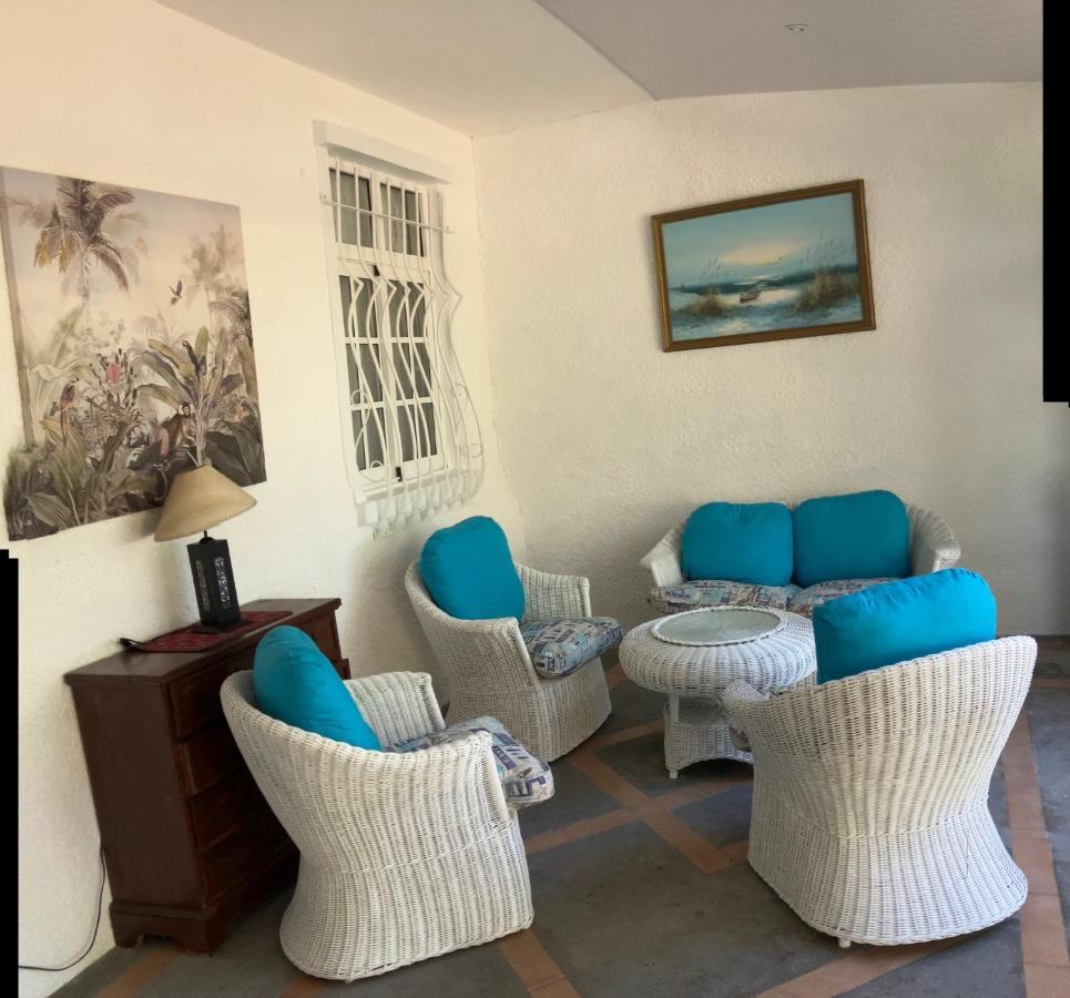Fully Furnished Luxury Villa 3 Right On A Blue Ocean ベル・マール エクステリア 写真